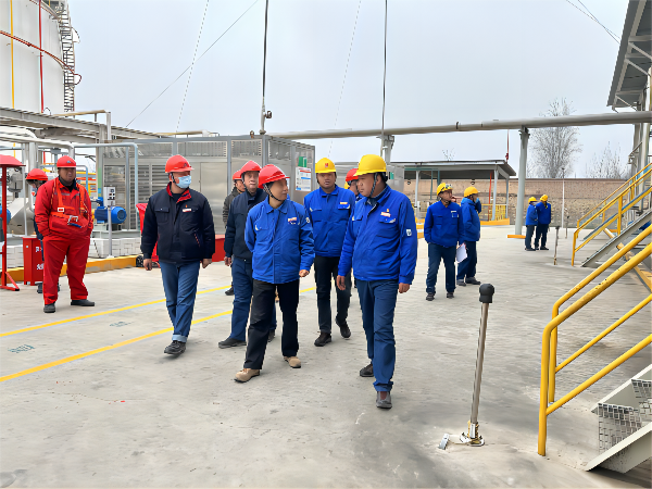 3月18日，彬州公司副總經(jīng)理張政權(quán)帶隊開展重大危險源安全檢查(1).png