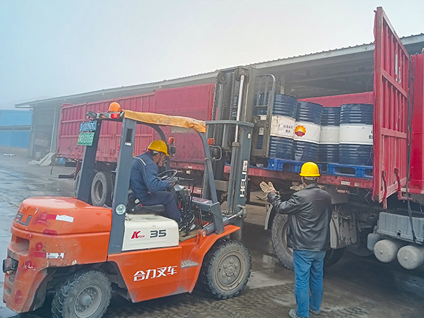 3月22日，調(diào)劑屋子裝車現(xiàn)場.jpg