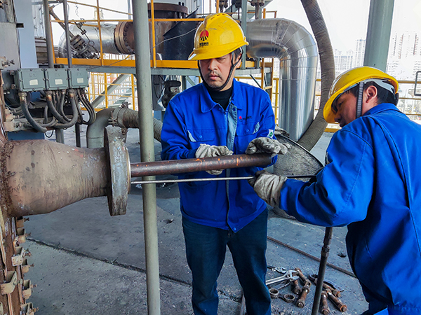 疏通高溫?zé)崤及惭b孔 (1).jpg