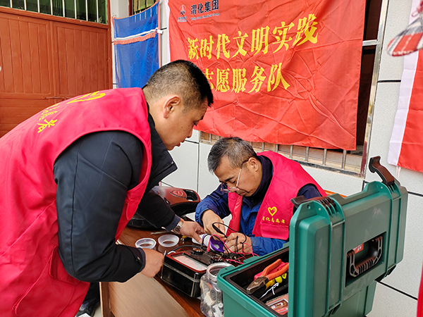 83bb1d92534f9e065ffb27cecab9926  600.jpg