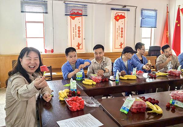 物料分會第二季度生日會照片  7月11日、物料車間會議室.jpg